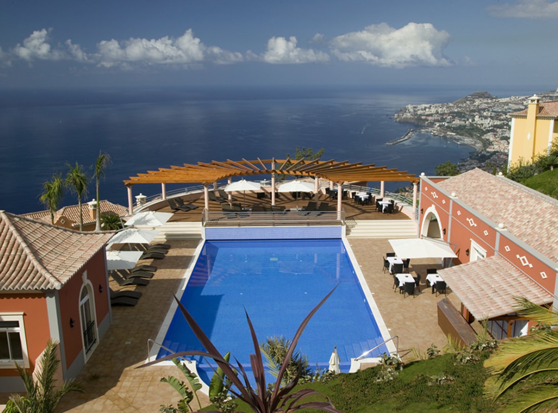 ISholidays Palheiro Apt 2rooms Funchal & Sea View