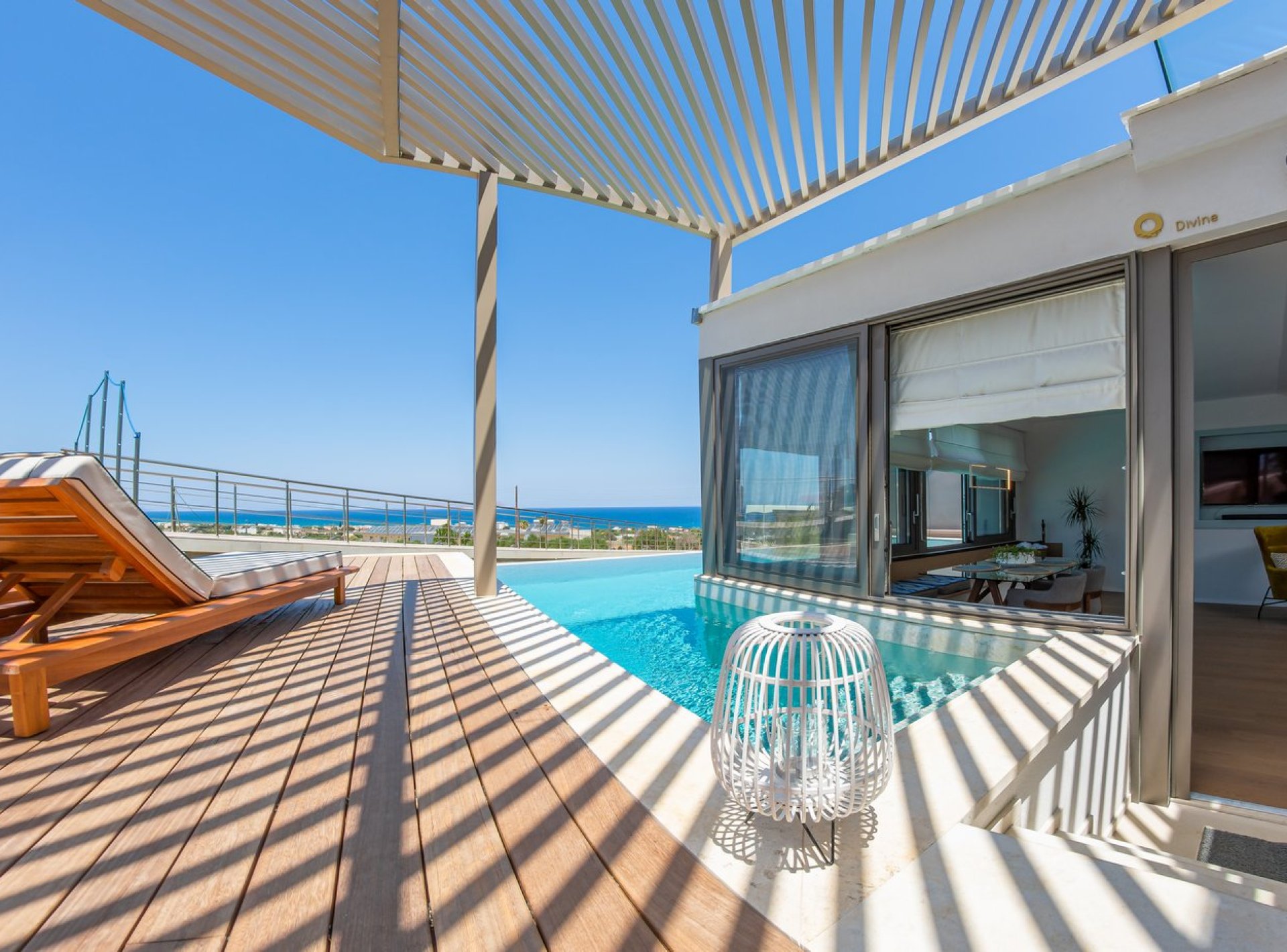ISholidays Divine - 1 Bedroom Sea View Villa with Private Pool