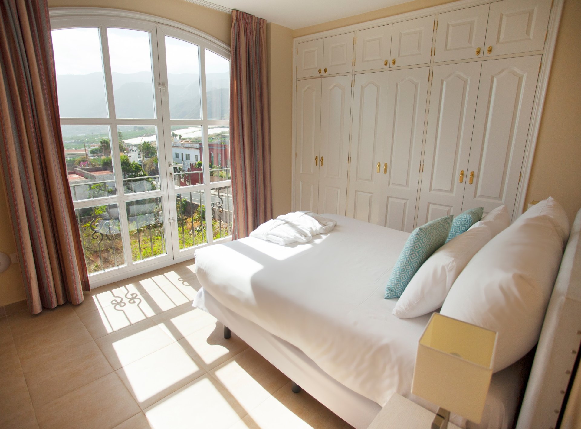 ISholidays Apartamentos Los Silos 2 Dormitorios con terraza y vistas al mar(2-4 Personas)