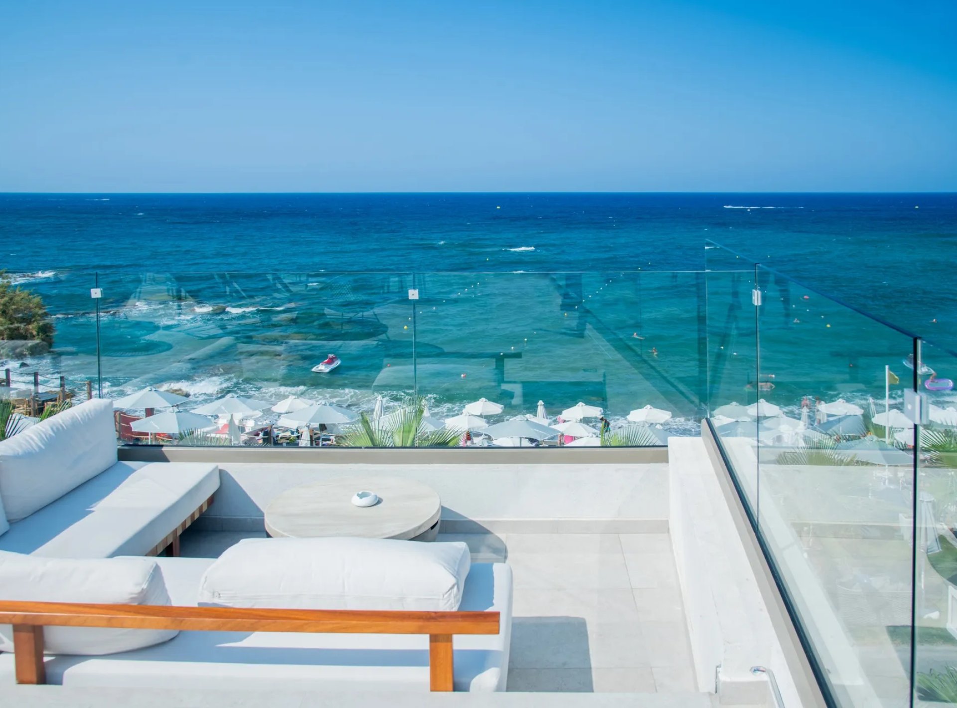 ISholidays Creta Urban Chic City View Plunge Pool