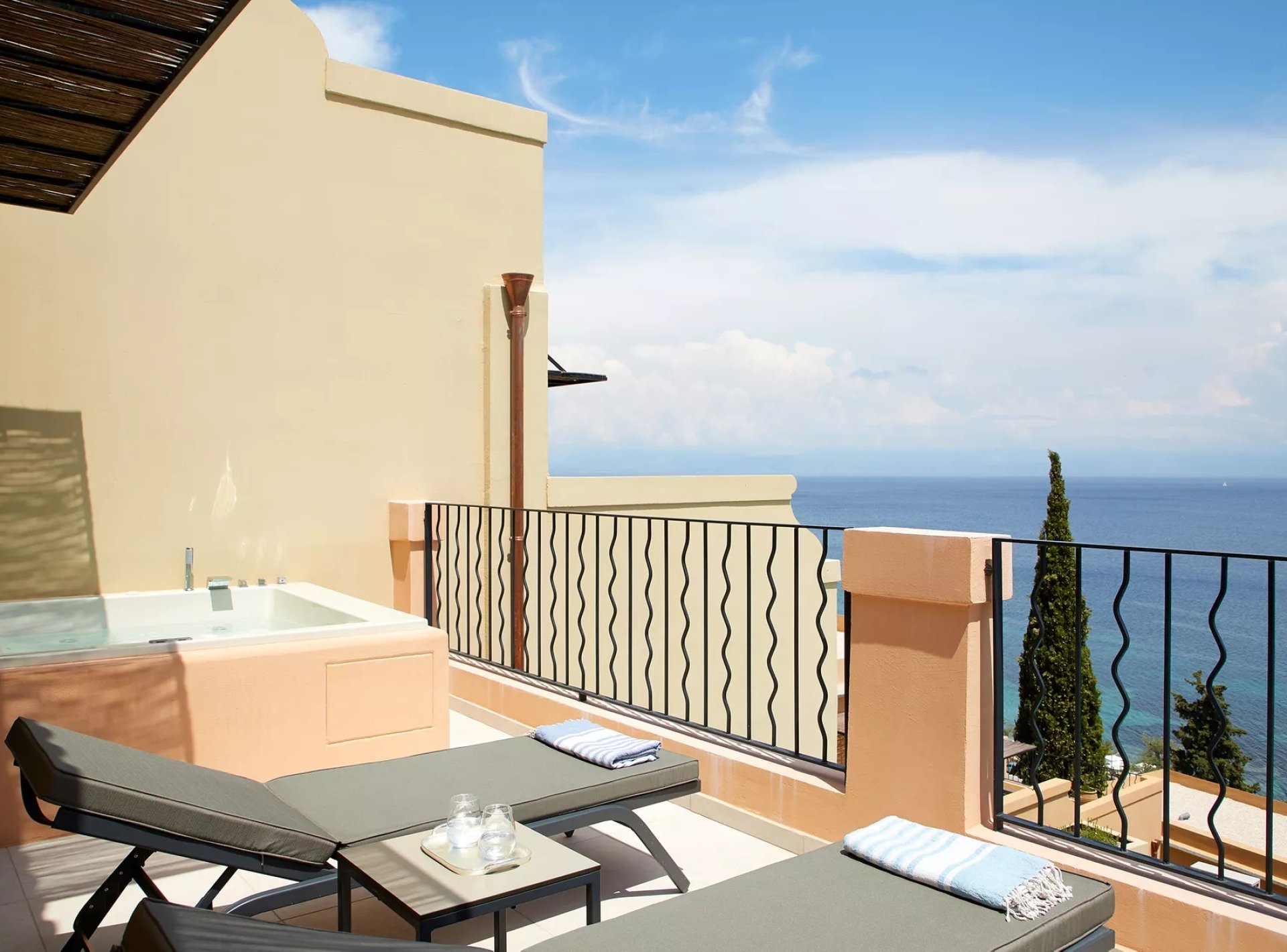 ISholidays Adults Only Nido Deluxe Suite Whirlpool Sea View